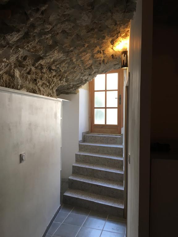 La Grotte Apartment La Garde-Adhémar Exterior foto
